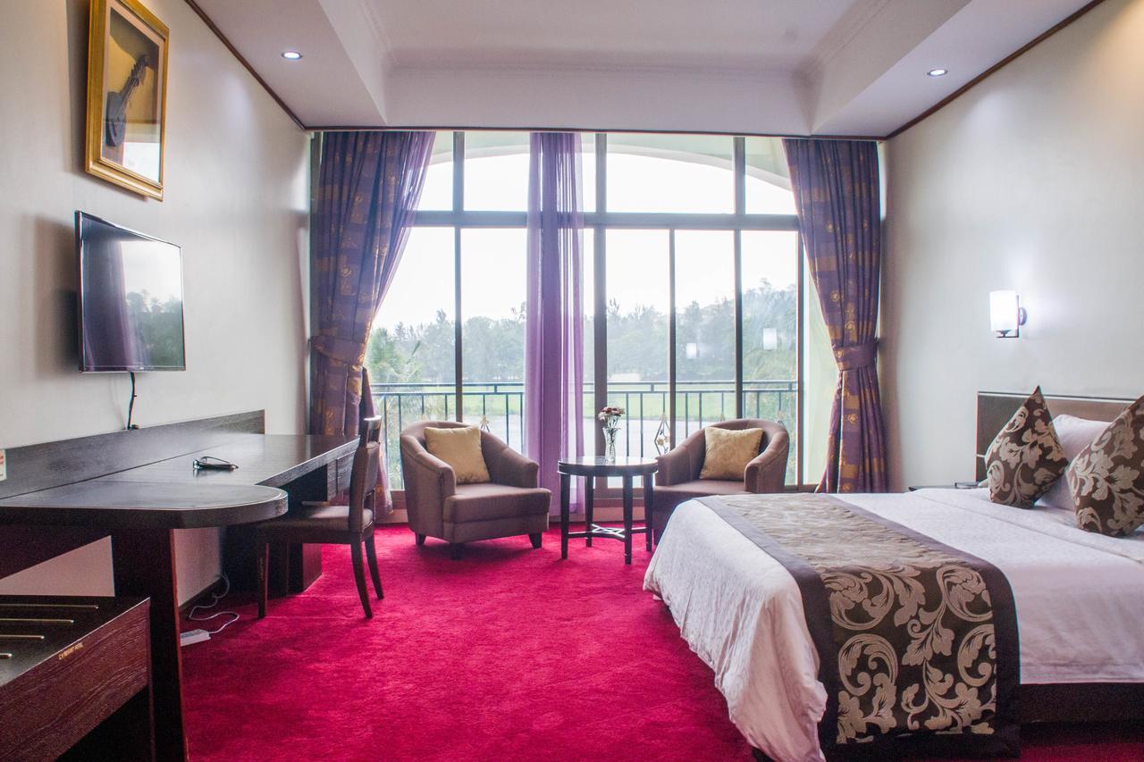 Lake View Resort Hotel Mbarara Экстерьер фото
