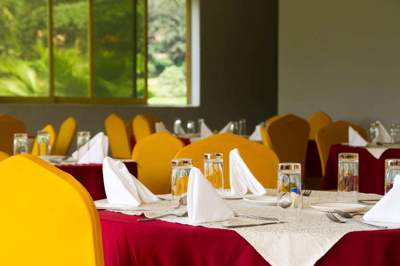 Lake View Resort Hotel Mbarara Экстерьер фото