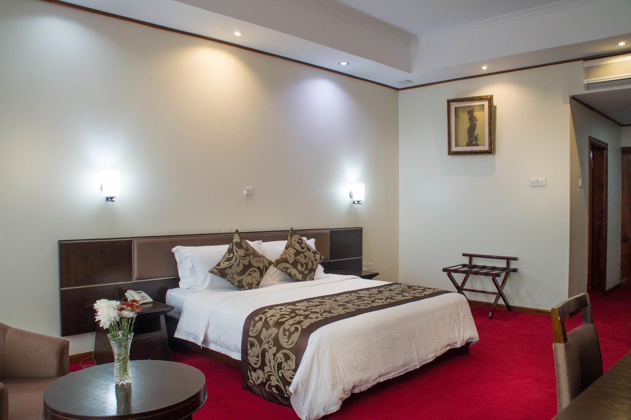 Lake View Resort Hotel Mbarara Экстерьер фото